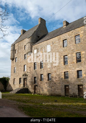 Midhope castle, Abercorn, Hopetoun estate, South Queensferry. The castle is known fictionally as ‘Lallybroch’, in the Outlander tv series. Stock Photo