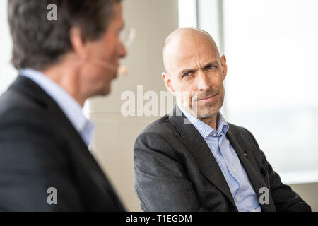 26 March 2019, Baden-Wuerttemberg, Ditzingen: Peter Leibinger, Chief Technology Officer and Deputy Managing Director, takes part in the press conference of the mechanical engineering company Trumpf. At the INTECH in-house exhibition, Trumpf will be presenting innovations in the field of 3D printing and artificial intelligence. Photo: Fabian Sommer/dpa Stock Photo