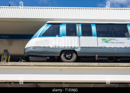 Miami Florida,Omni Station,Metromover,APM,automated people mover,mass transit,elevated track,train,cart,basket,trolley,Bombardier CX 100 vehicle,FL090 Stock Photo