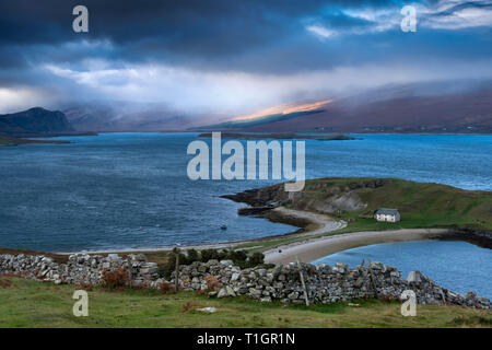 The Old Ferry House and Ard Neakie lime kilns, Loch Eriboll, Scottish Highlands, Sutherland, Scotland, UK Stock Photo