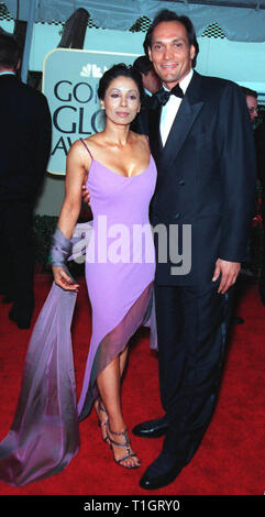 LOS ANGELES, CA - January 25, 1999: Actor JIMMY SMITS & wife at the Golden Globe Awards in Beverly Hills.  He was nominated for Best Actor in a TV Series (Drama) for 'NYPD Blue'. © Paul Smith/Featureflash Stock Photo