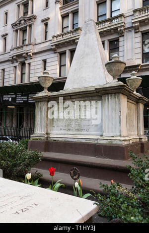 Alexander Hamilton's Grave Site is in New York City, USA Stock Photo