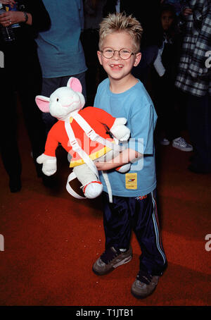LOS ANGELES, CA. December 05, 1999:  Actor Jonathan Lipnicki with 'Stuart Little' at the world premiere in Los Angeles of his new movie 'Stuart Little' in which he stars with Geena Davis. © Paul Smith / Featureflash Stock Photo