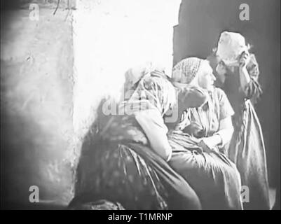 Vintage screen from Nosferatu 1922 movie starring Max Schreck and directed by F.W Murnau Stock Photo