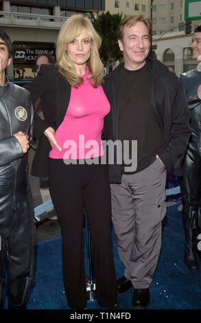 LOS ANGELES, CA. December 19, 1999:  Actress Sigourney Weaver & Actor Alan Rickman at the Los Angeles premiere of their new movie 'Galaxy Quest.'                 © Paul Smith / Featureflash Stock Photo