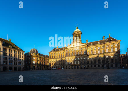 Beautiful winter view of the Royal Palace on the dam square in Amsterdam, the Netherlands Stock Photo