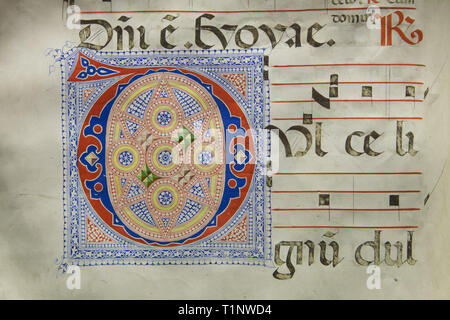 Illuminated initial by Florentine manuscript illuminators Zanobi Strozzi and Filippo di Matteo Torelli in the Antiphonary G dated from 1447 on display in the Monastery Library in the San Marco Museum (Museo Nazionale di San Marco) in Florence, Tuscany, Italy. Stock Photo