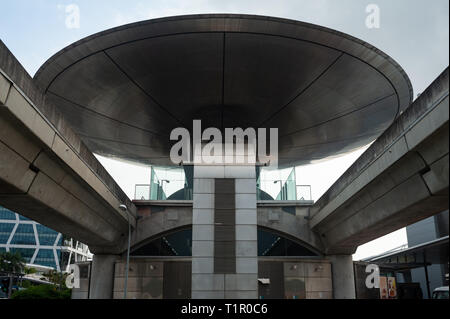 22.03.2019, Singapore, Republic of Singapore, Asia - Exterior view of the Expo station along the MRT network designed by Sir Norman Foster. Stock Photo