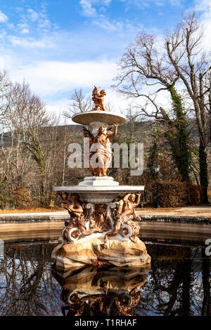 Dec 2018 - La Granja de San Ildefonso, Segovia, Spain - Fuente de Las Tres Gracias in the gardens of la Granja in Autumn. The Royal Palace and its gar Stock Photo