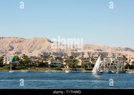 Ägypten, Luxor, Blick über den Nil zur Westbank, Stock Photo