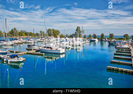 Toronto, Canada-22 October, 2018: Bluffers Boating club and yacht club marina located at the foot of the Scarborough Bluffs park in Toronto Stock Photo