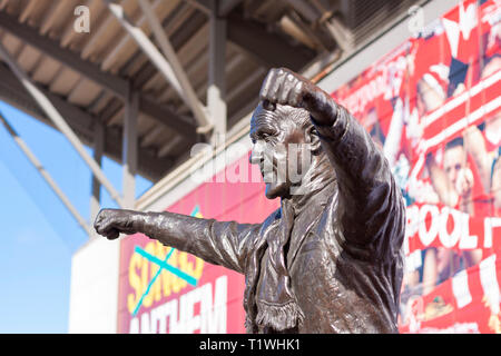 Bronze statue of Bill Shankly, former manager of Liverpool Football Club, outside Anfield stadium, Liverpool, Merseyside, UK. Stock Photo