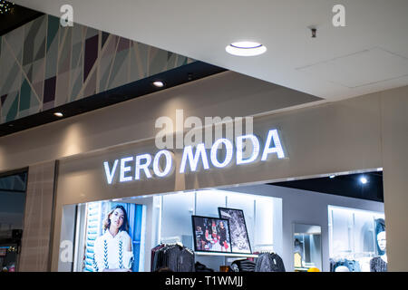 Lada Atticus paneel Koblenz Germany 15.12.2018 - Vero Moda store logo in Luxury shopping center  in the heart of the city Stock Photo - Alamy