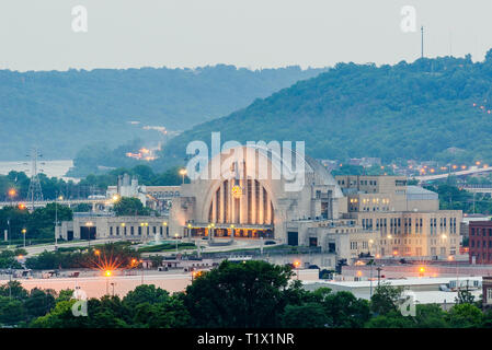 Aerial view of Cincinnati Union Station at dusk Stock Photo