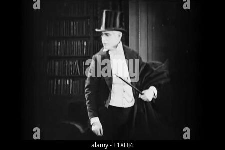 Dr. Jekyll and Mr. Hyde (1920 Paramount film) dr jeckyl and mr hyde vintage screenshot Stock Photo