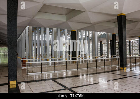 The interior of the National Mosque of Malaysia, Kuala Lumpur Stock Photo