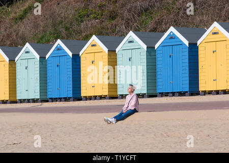 Bournemouth, Dorset, UK. 29th Mar, 2019. UK weather: another lovely warm sunny day with some lingering sea mist, as visitors head to the seaside to make the most of the warm sunshine and glorious weather at Bournemouth beaches. Credit: Carolyn Jenkins/Alamy Live News Stock Photo