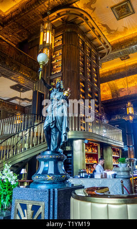 The Atlas Bar interior, Singapore, Singapore Stock Photo - Alamy