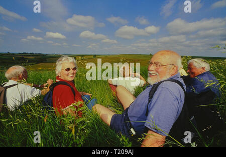 Mature ramblers, Lincolnshire Wolds, East Midlands, England, UK Stock Photo