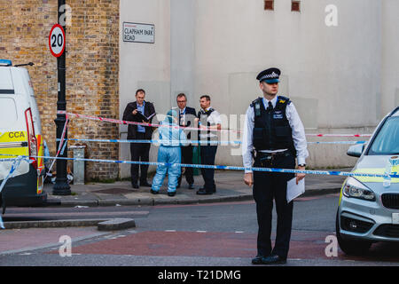 Clapham Common, London, UK - 29 March 2019: Stabbing scene at Clapham Park Road near the Clapham Common underground station. One 40 year old man died at the scene. Credit: Joao Duraes/Alamy Live News Stock Photo