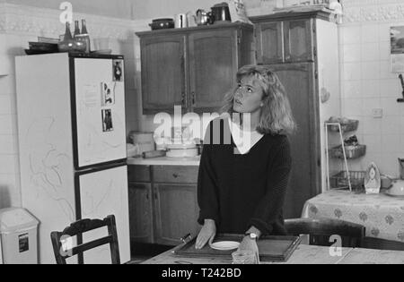 Link (1986) Elisabeth Shue, Date: 1986 Stock Photo - Alamy