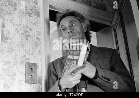 Link (1986)  Terence Stamp,      Date: 1986 Stock Photo