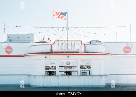 Ruby's Diner, on Balboa Pier, in Newport Beach, Orange. County, California Stock Photo