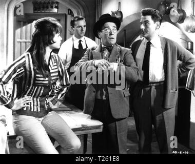 She'll Have to Go (1962)  Anna Karina, Dennis Lotis, Peter Butterworth, Bob Monkhouse,      Date: 1962 Stock Photo