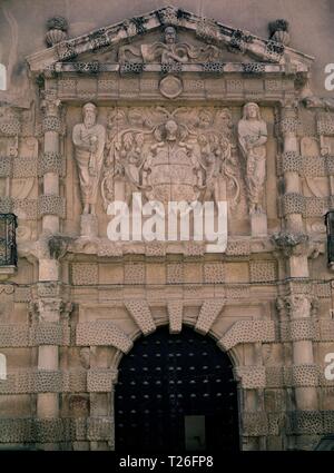 FACHADA DEL PALACIO DE LOS CONDES DE CIRAT TAMBIEN LLAMADA CASA GRANDE - SIGLO XVI - ESTILO MANIERISTA. Location: CASA GRANDE-PALACIO DE LOS CONDES DE CIRAT. Almansa. ALBACETE. SPAIN. Stock Photo