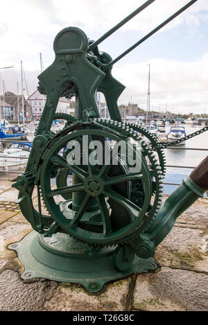 UK, Wales, Gwynedd, Caernarfon, Victoria Dock, old dockside crane. Photo taken on 4th of February 2019 Stock Photo