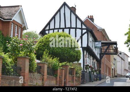 Ye Olde Bell and Steelyard at Woodbridge, Suffolk, East Anglia, England, UK Stock Photo