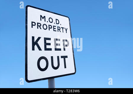 MOD property keep out sign security and protection ministry of defence navy army government base uk