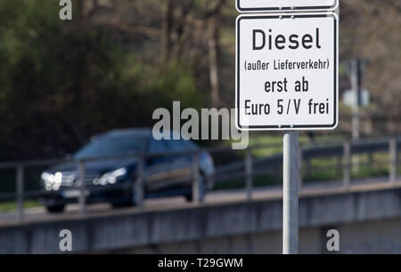 Stuttgart, Germany. 29th Mar, 2019. A sign indicates that diesel vehicles under Euro 5 are not allowed to drive. Until now, residents of Stuttgart were still allowed to drive through the city in their old diesel vehicles. From 01 April onwards, they will also have to leave their cars behind if they do not at least comply with the Euro 5 standard. However, derogations have recently been extended. Credit: Marijan Murat/dpa/Alamy Live News Stock Photo