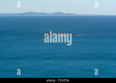 julian rocks off byron bay beach, nsw, australia Stock Photo - Alamy