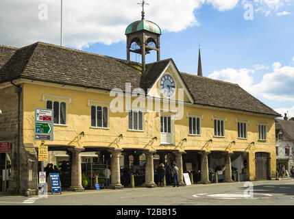The Market HOUSE in Tetbury Gloucestershire England UK with market stalls in use on the ground floor Stock Photo