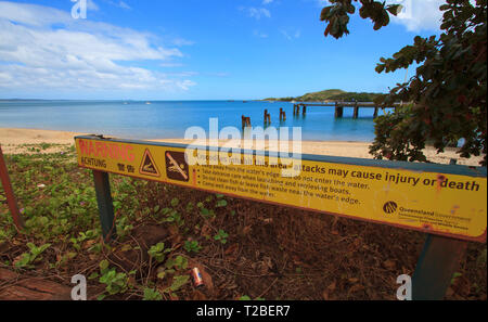 Crocodile warning sign near Seisia Pier at Seisia Cape York, Queensland Australia.   Esturian Crocodiles also known as Saltwater Crocodiles. Stock Photo