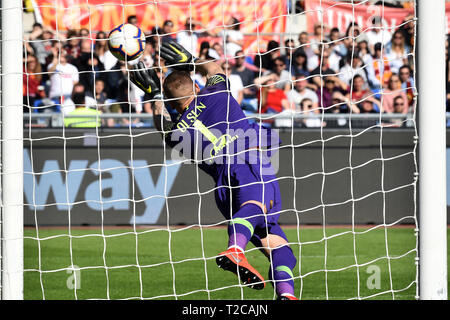 Rome, Italy. 01st Apr, 2019. Football Serie A Roma vs Napoli.Rome Olympic Stadium 31 March 2019 In the photo Robin Olsen Credit: Independent Photo Agency/Alamy Live News Stock Photo