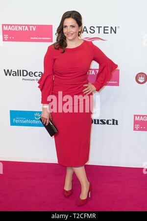 Berlin, Deutschland. 30th Mar, 2019. Actress Rebecca IMMANUEL Red Carpet for the Golden Camera 2019 in Berlin, Germany on 30.03.2019. | Usage worldwide Credit: dpa/Alamy Live News Stock Photo