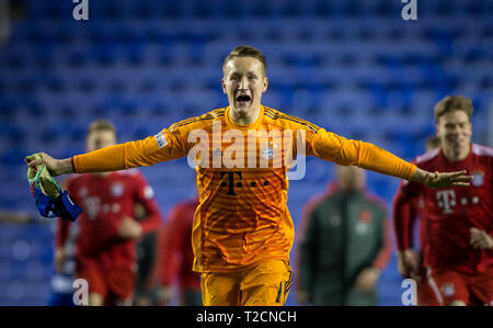 Reading, Berkshire, UK. 01st Apr, 2019. Goalkeeper Ron-Thorben Hoffmann of Bayern Munich II  celebrates the win during the Premier League International Cup match between Reading U23 and Bayern Munich II at the Madejski Stadium, Reading, England on 1 April 2019. Photo by Andy Rowland. Credit: Andrew Rowland/Alamy Live News Stock Photo