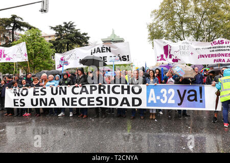 Madrid, Spain. 31st Mar, 2019. Participants claiming highways for their town. 'La Revuelta de la EspaÃ±a Vaciada' from the Plaza de ColÃ³n in Madrid to Neptuno with a massive participation that makes this march historic, since it is the first time that 90 collectives from 23 provinces come together to stop depopulation Credit: Jesus Hellin/ZUMA Wire/Alamy Live News Stock Photo