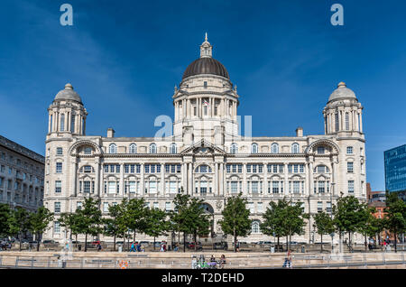 Port of Liverpool Building, Liverpool Waterfont Stock Photo