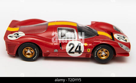 Hornby Scalextric Ferrari 330 P4, No.24, Le Mans 1967 Mairesse-Be 1:32 Slot Car Stock Photo