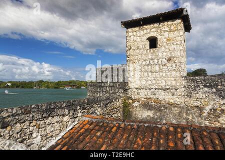 Castillo De San Felipe De Lara Medieval Old Spanish Colonial Fort Building Exterior near Rio Dulce in Guatemala Stock Photo