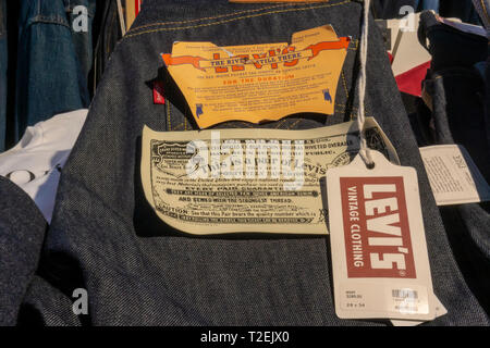 Levi strauss going public deals