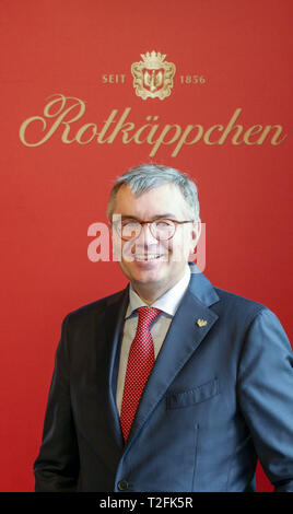 Leipzig, Germany. 02nd Apr, 2019. Christof Queisser, Chairman of the Management Board and Managing Director Marketing, Sales, International, recorded at the annual press conference of Rotkäppchen-Mumm Sektkellereien GmbH. The company provided information on the business figures for 2018 and gave an outlook for the 2019 financial year. Credit: Peter Endig/dpa/Alamy Live News Stock Photo