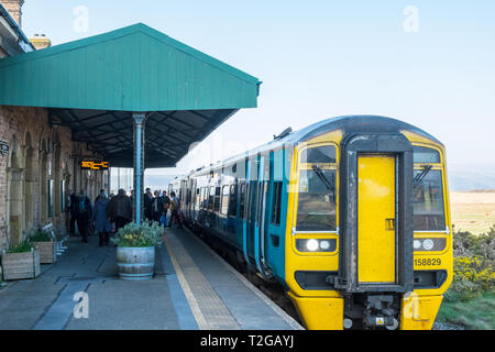 Borth,train station,rural,seaside,beach,holiday,coast,coastal,village,resort,north,of,Aberystwyth,Ceredigion,West,Mid,Wales,West Wales,Mid Wales,Welsh Stock Photo