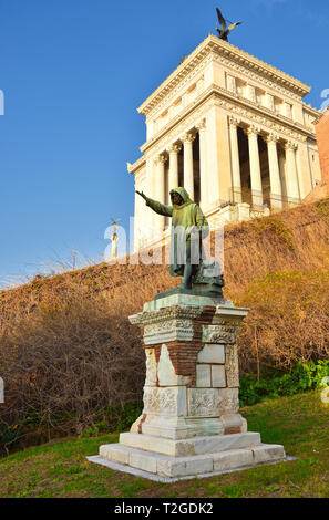 Upper part of the Vittorio Emanuele II Monument with statue monument at the foreground. Stock Photo