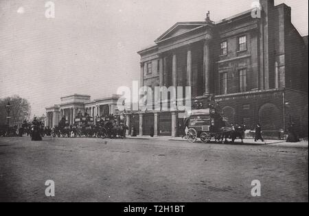 Hyde Park Corner and Apsley House Stock Photo