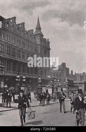 Cannon street - The hotel and Railway Station Stock Photo