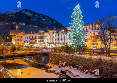 View of Campitello di Fassa at dusk at Christmas, Val di Fassa, Trentino, Italy, Europe Stock Photo